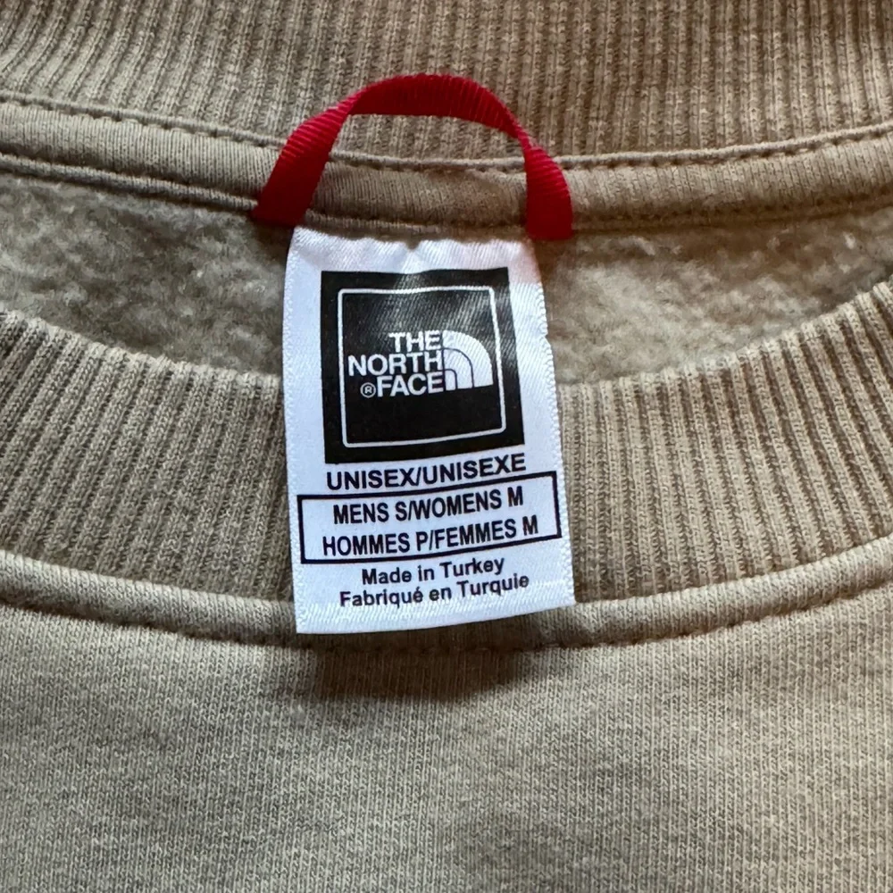 The North Face Men's Beige Crewneck Sweater Embroidered Unisex Small Soft
